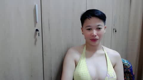 Snapshot of naked_melinda chatting on November 2025 05:49:01 PM Melinda online show from November 2025 05:49:01 PM