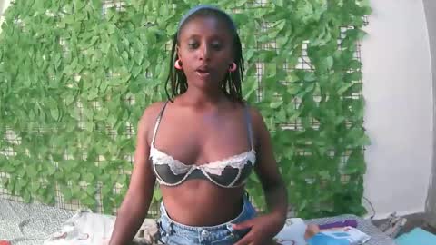 nana2095 online show from January 2026 12:32:02 PM