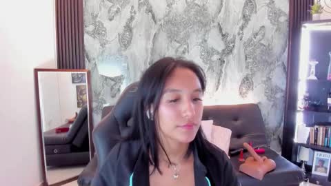 Snapshot of nanami_20 chatting on March 2026 06:04:02 PM samantha online show from March 2026 06:04:02 PM