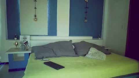 Nana Milan online show from December 2025 05:07:02 PM