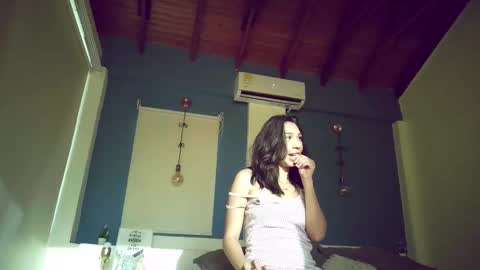 Nana Milan online show from December 2025 09:21:02 PM