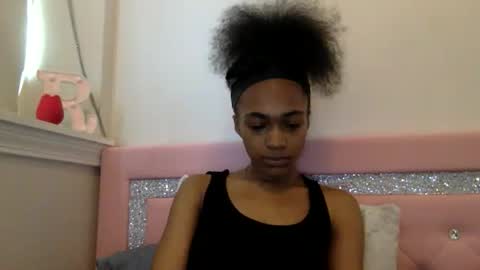 Snapshot of nanaonn chatting on April 2026 05:47:01 PM nanaonn online show from April 2026 05:47:01 PM