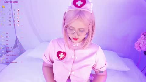 NanaOsaky online show from September 2025 12:07:01 PM