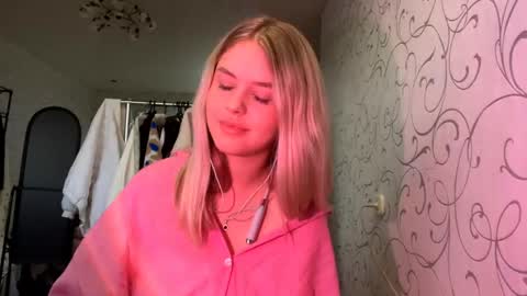 Snapshot of nancigoldy chatting on May 2026 02:35:02 PM Rina online show from May 2026 02:35:02 PM