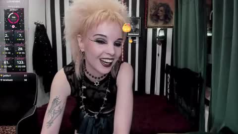 Nancy online show from October 2025 11:17:02 PM