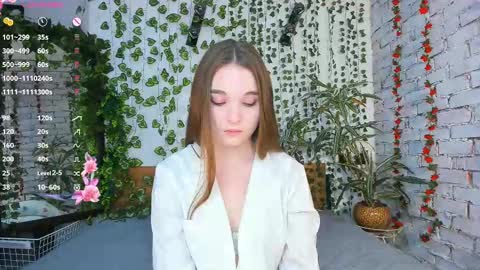 Luna online show from February 2025 06:27:02 AM