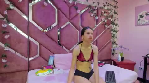 Snapshot of nanis_james15 chatting on May 2026 02:38:01 AM nanis james15 online show from May 2026 02:38:01 AM