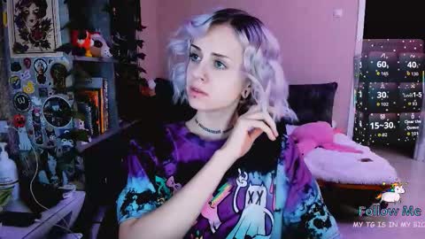 Monday-Friday 12-4 AM and 6-9 AM New York time online show from December 2025 08:07:02 PM