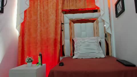 Snapshot of naomi_curvy69 chatting on July 2026 07:18:02 PM Naomy online show from July 2026 07:18:02 PM