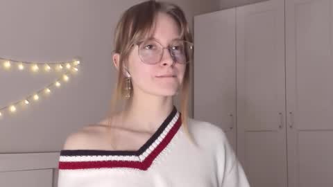 Naomi online show from February 2026 07:39:02 PM