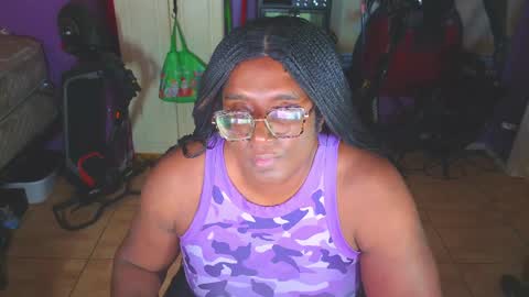 Snapshot of naomifux chatting on May 2026 01:51:02 PM Naomi online show from May 2026 01:51:02 PM