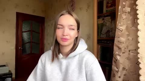Snapshot of naomiortea chatting on June 2026 10:03:01 AM Lesi online show from June 2026 10:03:01 AM