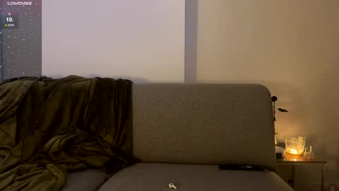 naomirosy online show from February 2026 07:34:02 PM