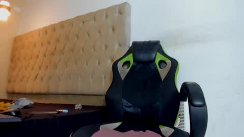 Snapshot of naomis_35 chatting on February 2026 08:12:02 PM naomis_35 online show from February 2026 08:12:02 PM