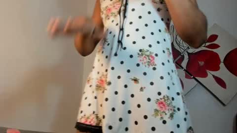 naomiwildburn online show from October 2025 02:07:01 PM