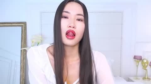 Naomi online show from December 2024 02:14:02 AM