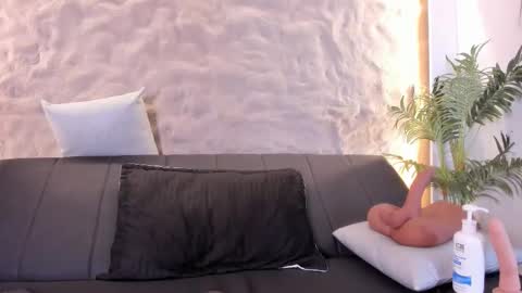 Snapshot of naomy_gyal chatting on February 2026 07:23:01 PM I am Naomy online show from February 2026 07:23:01 PM