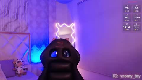 Naomy  online show from November 2025 03:50:01 AM