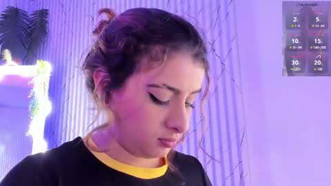 Snapshot of naomy_tay1 chatting on June 2026 09:14:01 AM Naomy online show from June 2026 09:14:01 AM