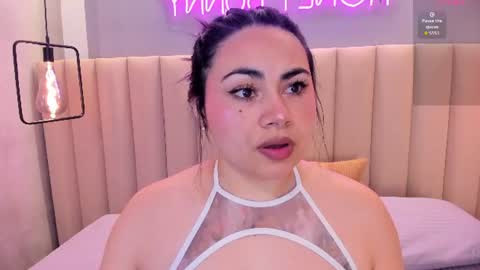 Naomy  online show from June 2026 10:49:02 AM