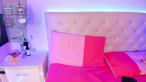 nara_pink online show from March 2026 06:56:02 PM