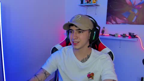 Snapshot of naranjo_seb chatting on February 2025 09:25:02 AM sebastian online show from February 2025 09:25:02 AM