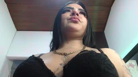 Snapshot of nashly_dream chatting on October 2025 09:04:02 PM nashly_dream online show from October 2025 09:04:02 PM