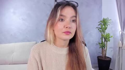 Nashly Fontana online show from March 2026 04:22:02 PM