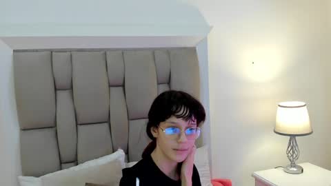 Snapshot of nastya_fantasy chatting on December 2024 07:43:02 PM Nastya online show from December 2024 07:43:02 PM