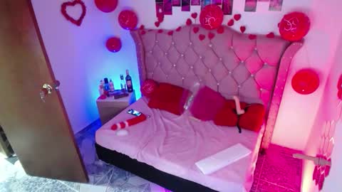 nat_evans8 online show from February 2026 07:51:01 AM