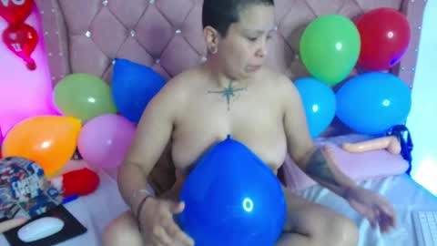 nat_evans8 online show from March 2026 11:21:01 AM