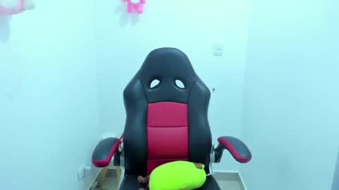 Snapshot of nata_gil19 chatting on May 2026 02:18:01 AM Karo online show from May 2026 02:18:01 AM