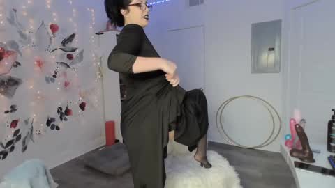 Natasha Luxxx online show from December 2024 02:50:01 PM