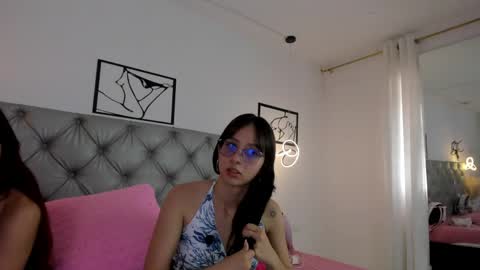 natalia online show from April 2026 04:19:02 PM