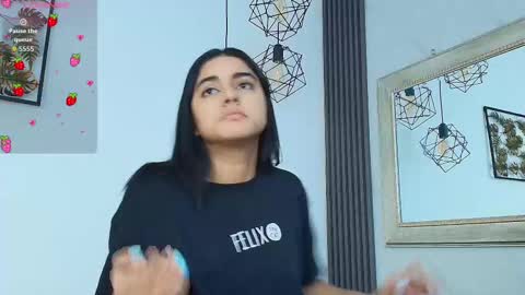 Naty  online show from September 2025 12:16:02 PM