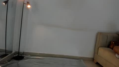 Naty  online show from November 2025 12:28:01 PM