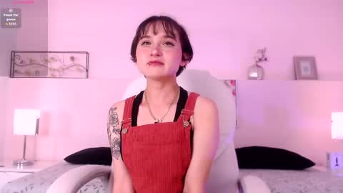 Snapshot of nataliaa23 chatting on May 2026 03:35:01 AM Natalia online show from May 2026 03:35:01 AM