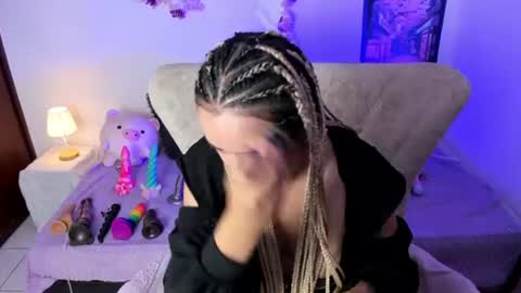 Nataliua Henao online show from August 2026 06:21:01 PM