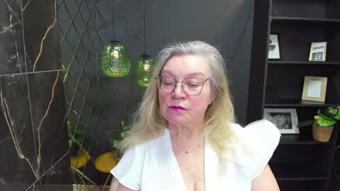 Snapshot of natalicloud chatting on January 2025 01:16:02 PM NataliCloud online show from January 2025 01:16:02 PM
