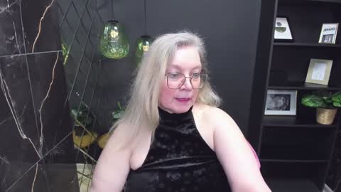 Snapshot of natalicloud chatting on February 2025 05:50:01 PM NataliCloud online show from February 2025 05:50:01 PM