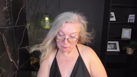 Snapshot of natalicloud chatting on October 2025 01:19:01 PM NataliCloud online show from October 2025 01:19:01 PM