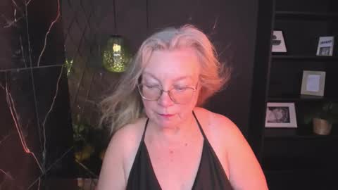 Snapshot of natalicloud chatting on October 2025 01:11:01 PM NataliCloud online show from October 2025 01:11:01 PM