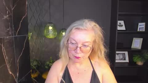Snapshot of natalicloud chatting on October 2025 01:12:02 PM NataliCloud online show from October 2025 01:12:02 PM