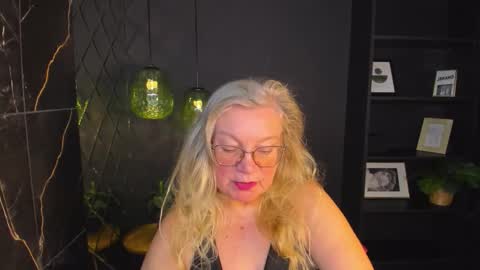 Snapshot of natalicloud chatting on October 2025 01:34:02 PM NataliCloud online show from October 2025 01:34:02 PM