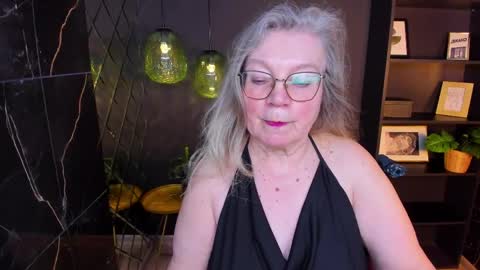 NataliCloud online show from April 2026 04:49:01 PM