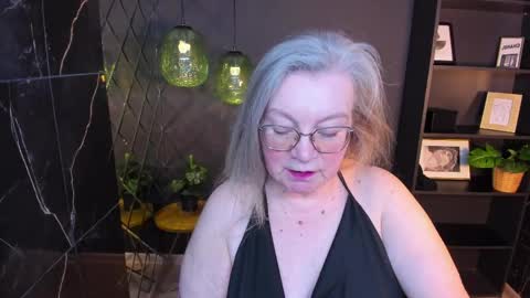 NataliCloud online show from April 2026 01:22:02 PM