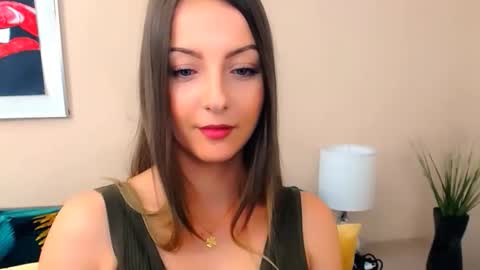 Snapshot of natalie_live chatting on April 2026 06:49:01 AM NatalieSexy online show from April 2026 06:49:01 AM