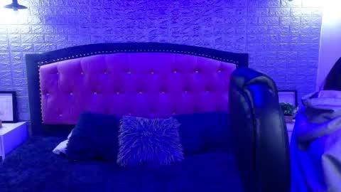 natalie  online show from October 2025 03:06:02 AM