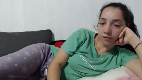 Miia online show from October 2025 02:08:01 AM