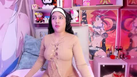 natalieevansx online show from June 2026 12:33:01 PM